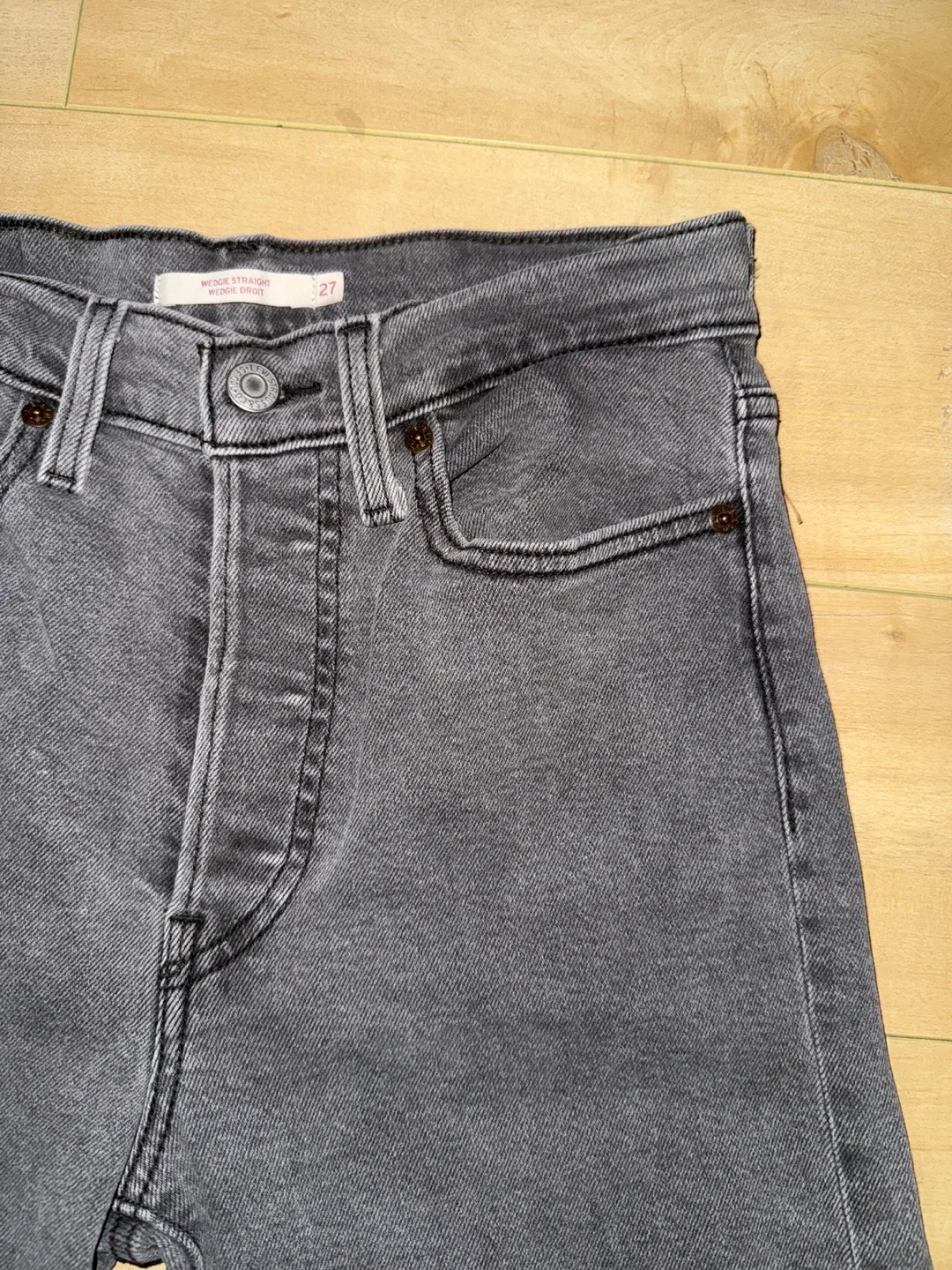 Levi's Wedge Straight Jeans - Size 27 image indicator(5)