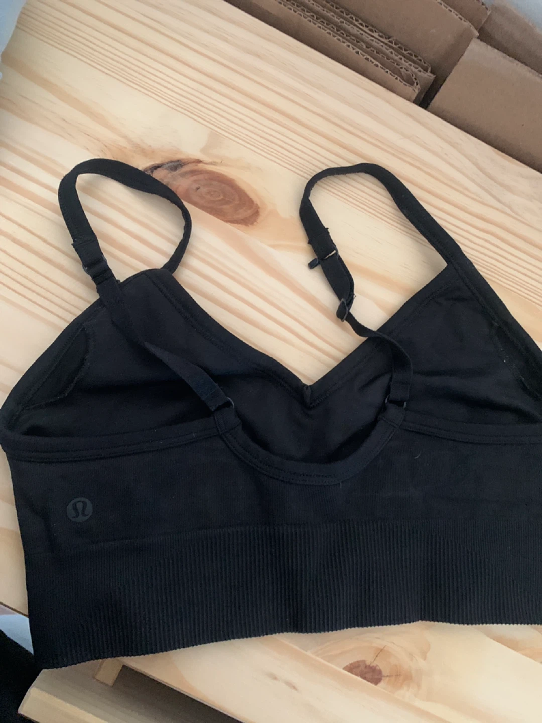 Lululemon Black Sports Bra - Size 6 - photo 2
