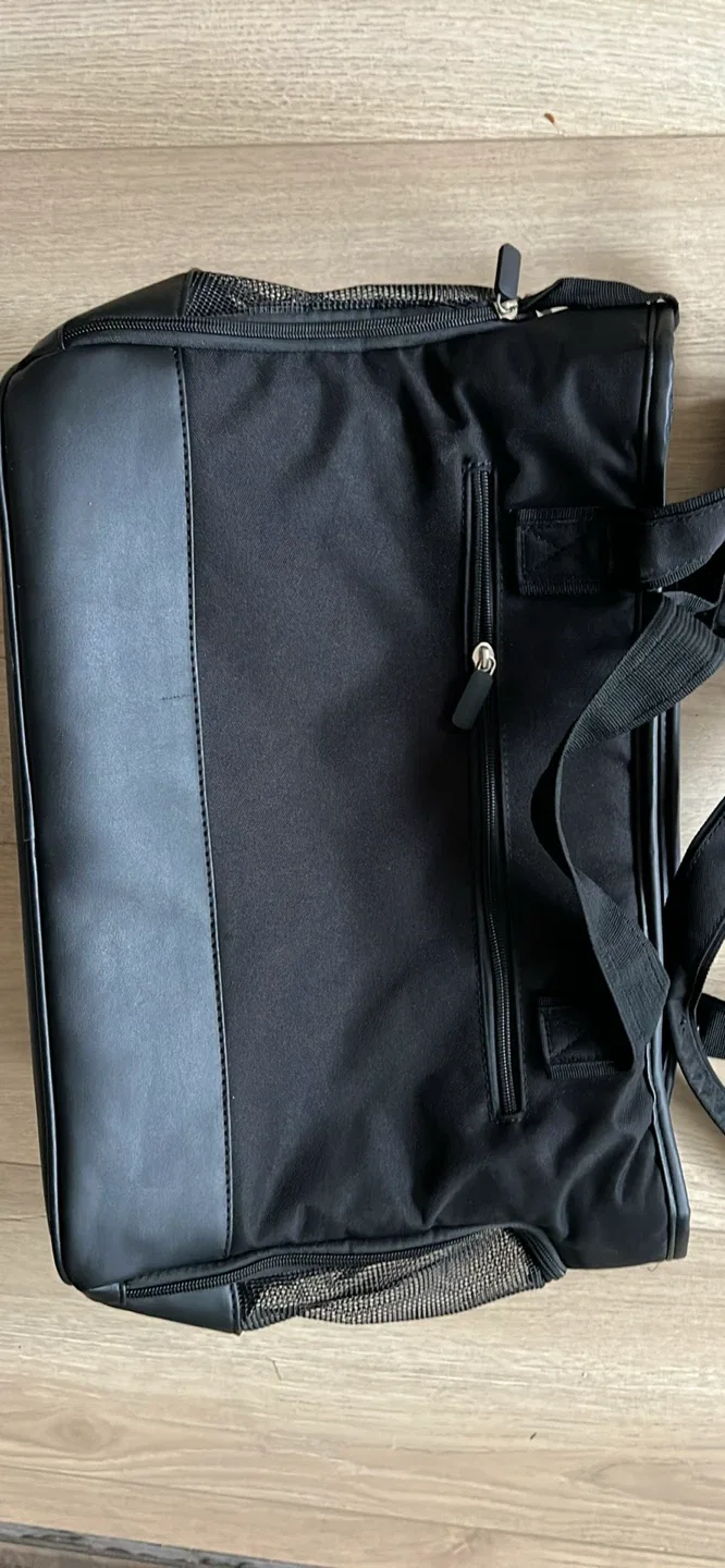 Black Pet Carrier Bag image indicator(3)