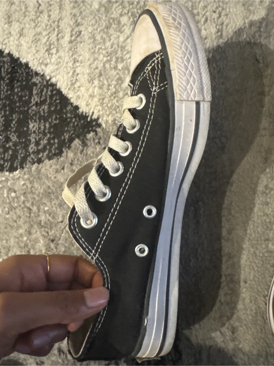 Converse All Star Low Top - Women's Size 8 image indicator(2)