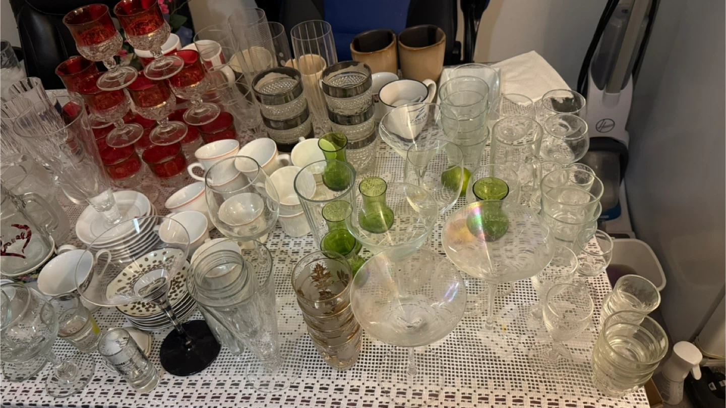 Mixed glassware and dishes - photo 3