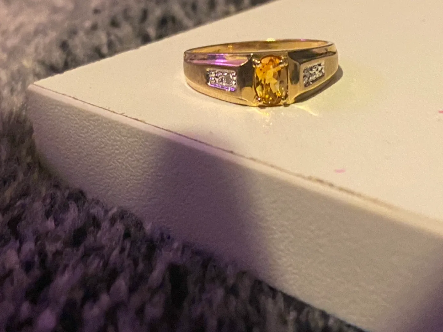 Gold Ring with Yellow Stone image indicator(3)