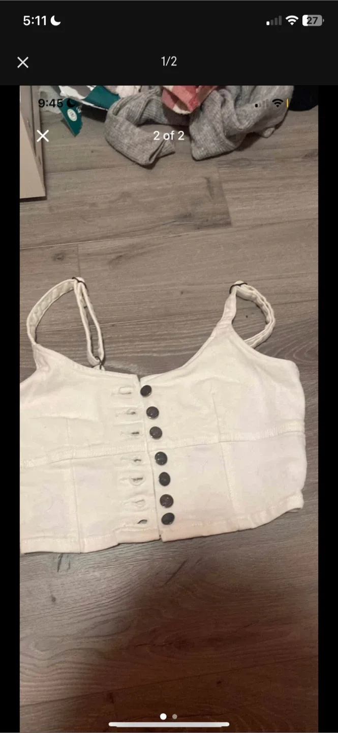 Garage White Crop Top image indicator(2)