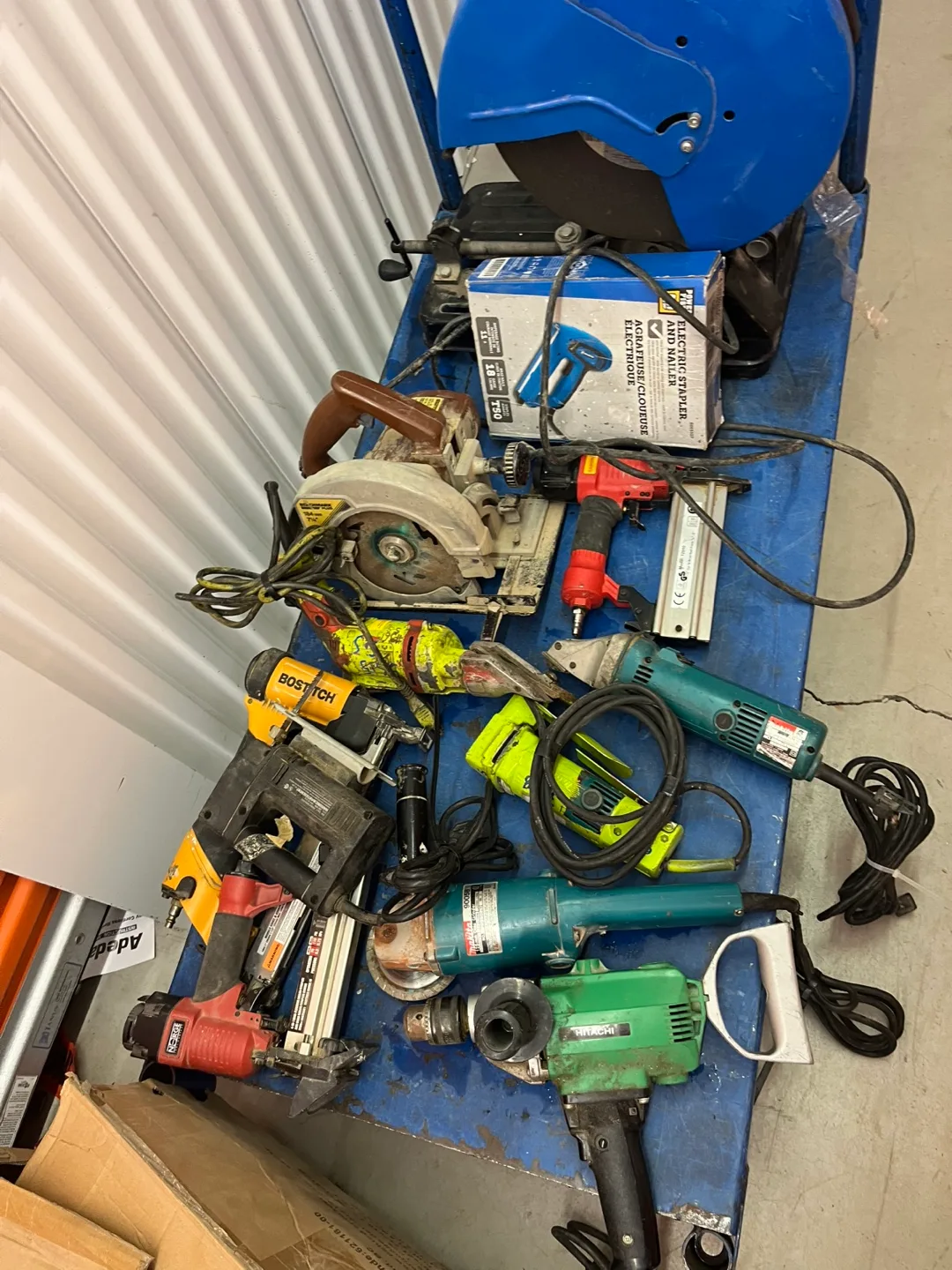 Makita XDT111 Cordless Impact Driver image indicator(2)