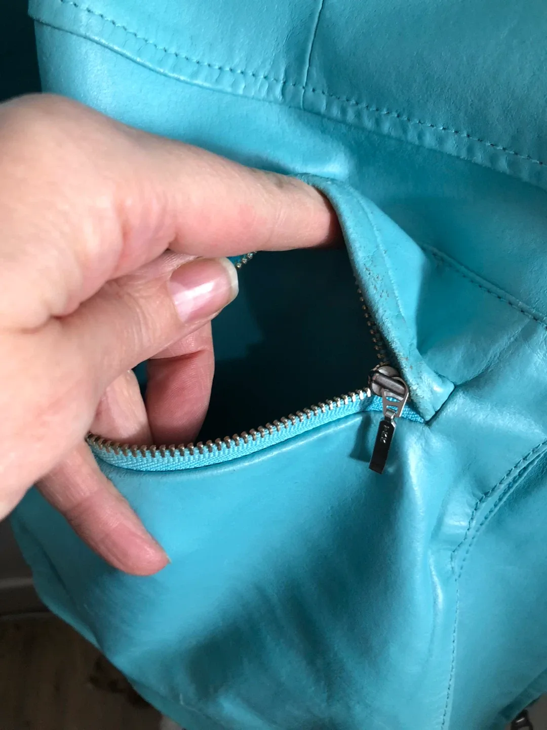 Women’s Teal Genuine Leather Jacket. Danier. Size Large. image indicator(2)