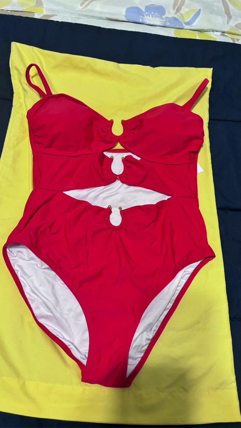 Cupshe Red One Piece Swimsuit image indicator(2)