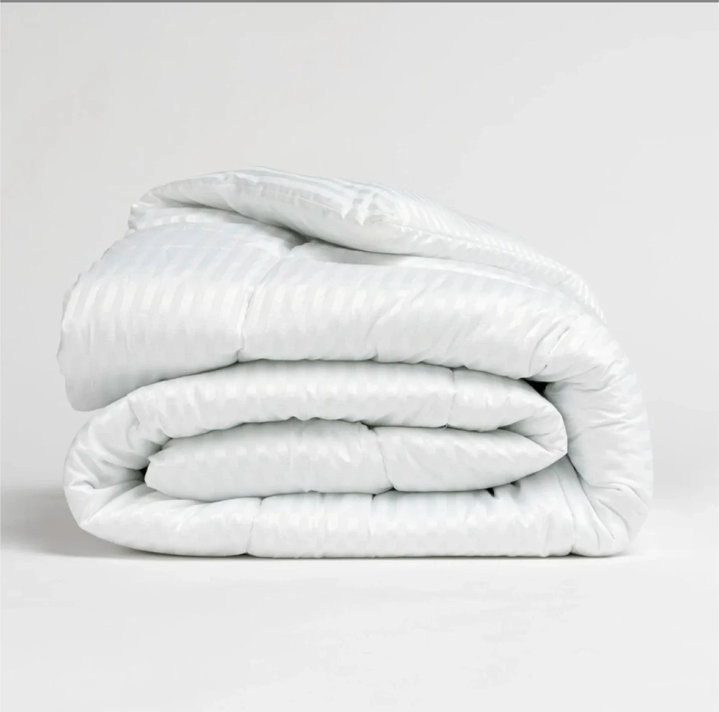 New White Down Duvet image indicator(2)