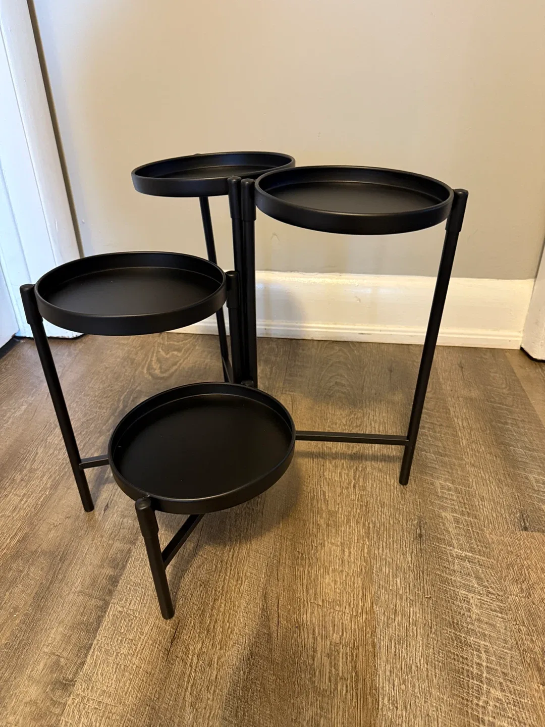 Black Metal Plant Stand - 4 Tier image indicator(3)