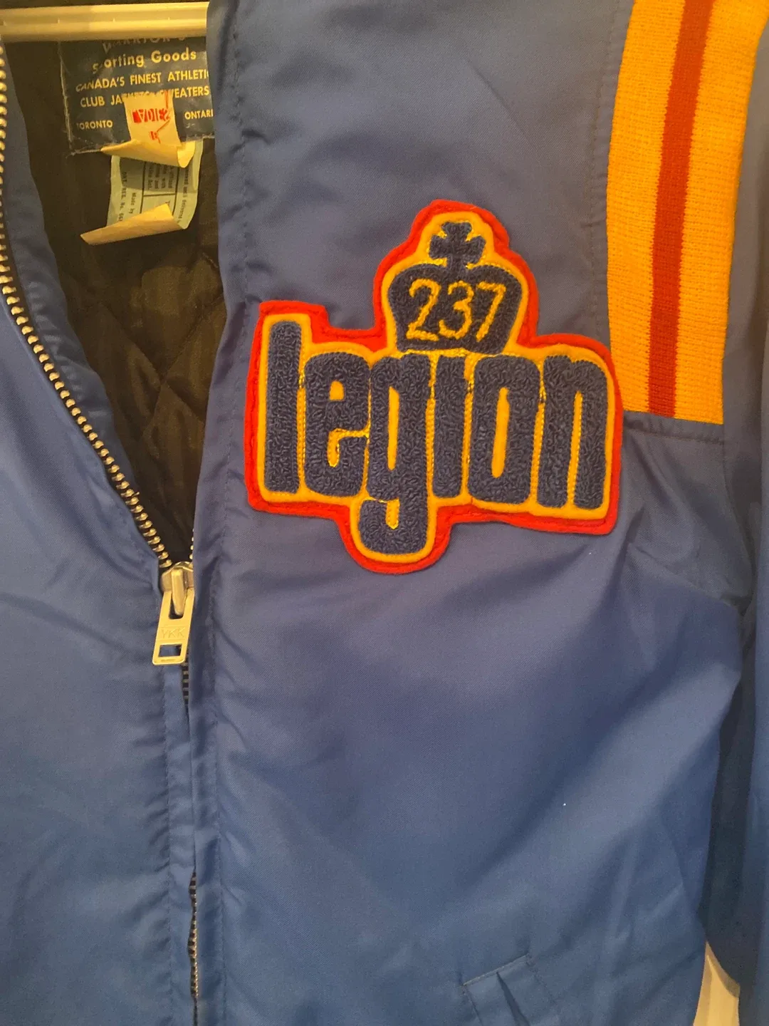 Women’s legion jacket image indicator(3)