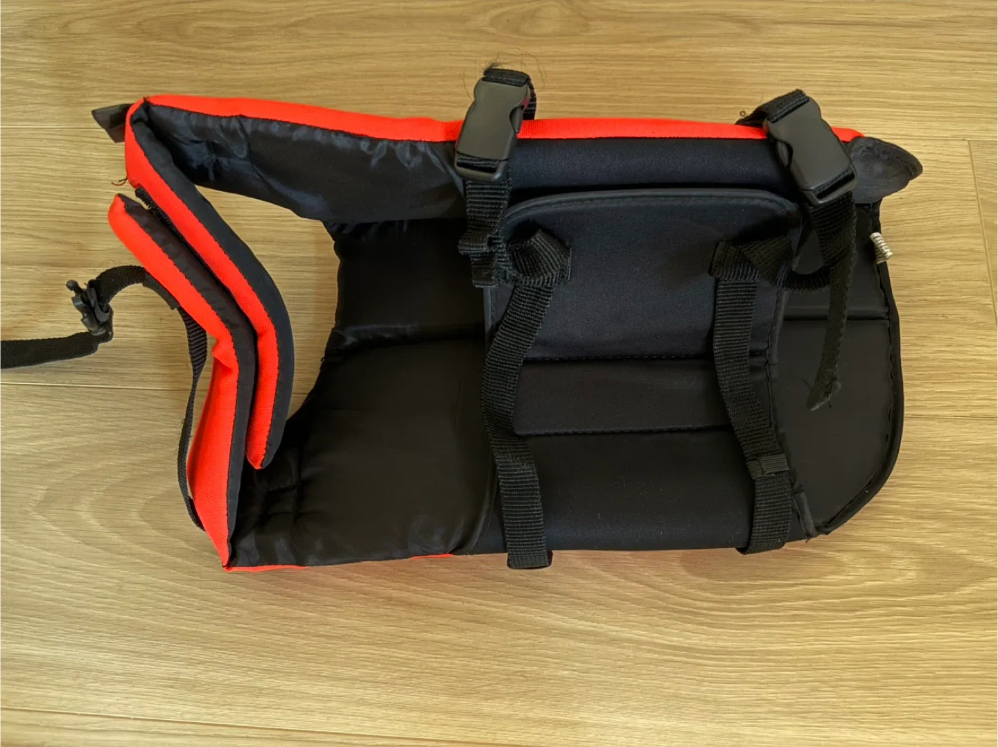 Outward Hound Pet-Saver Lifejacket - Medium image indicator(3)