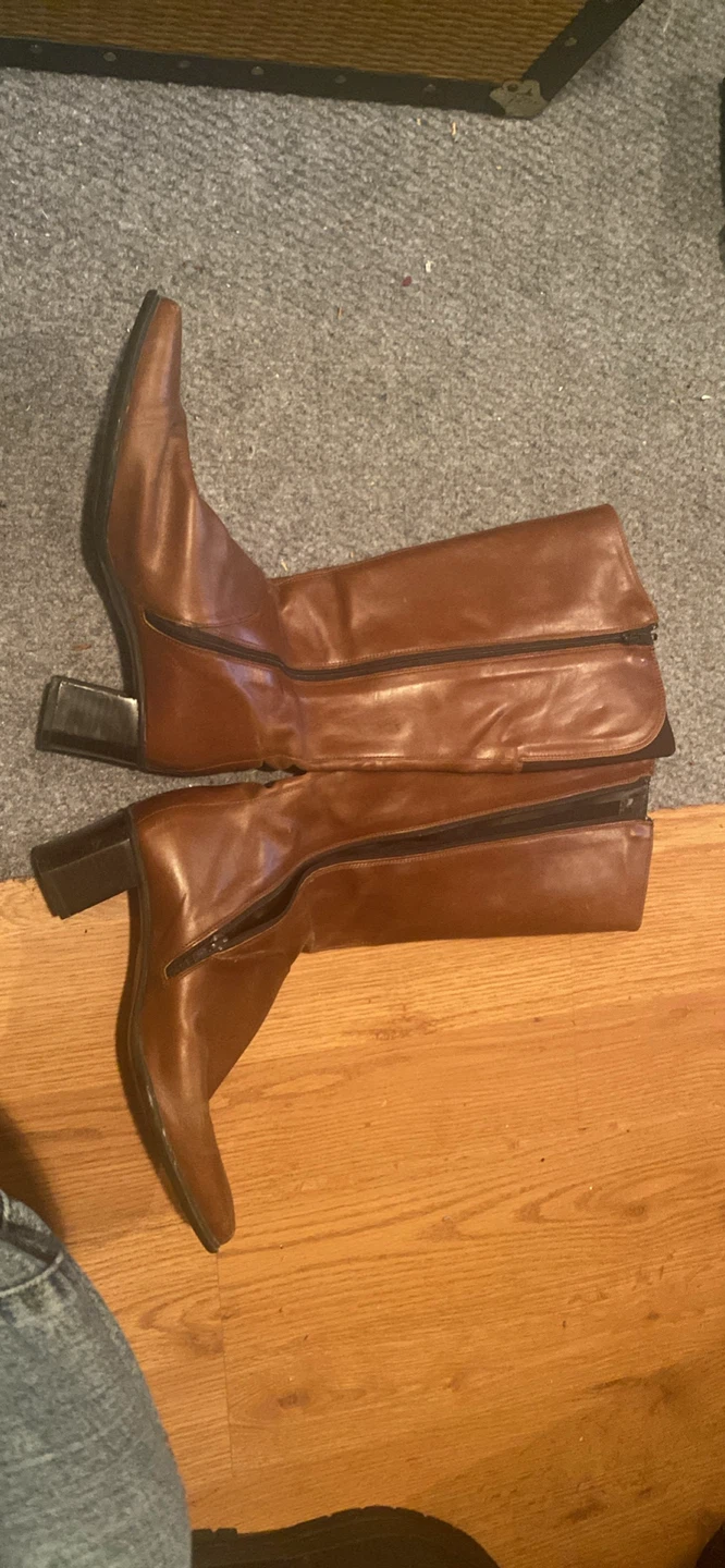 Vintage women’s boots