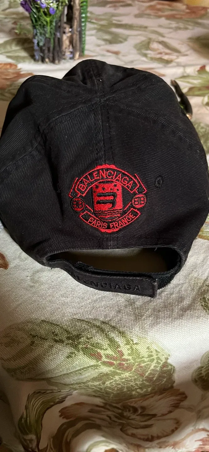 Balenciaga Baseball Cap image indicator(3)