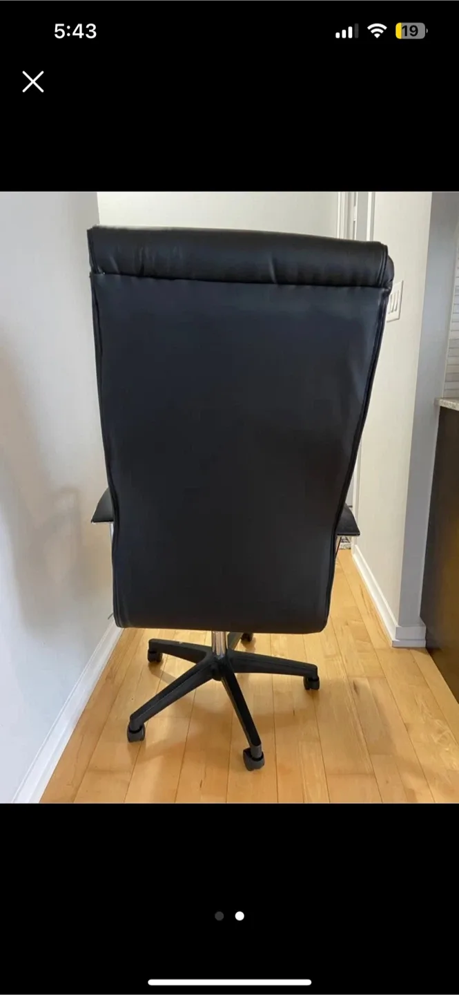 Black Office Chair image indicator(2)