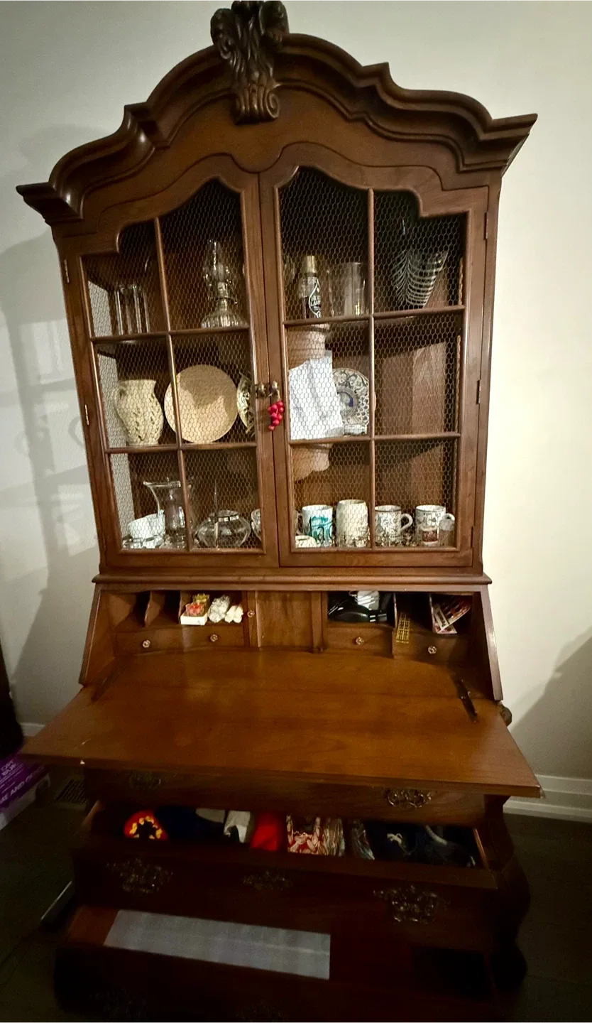 Solid wood display cabinet with desk combo image indicator(4)