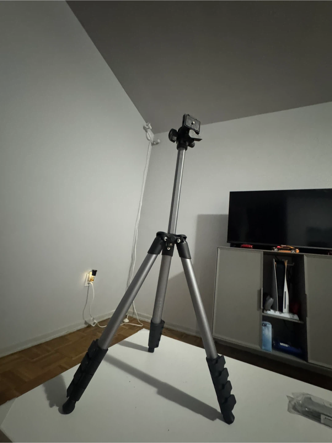 Manfrotto Tripod with Carrying Case - photo 2