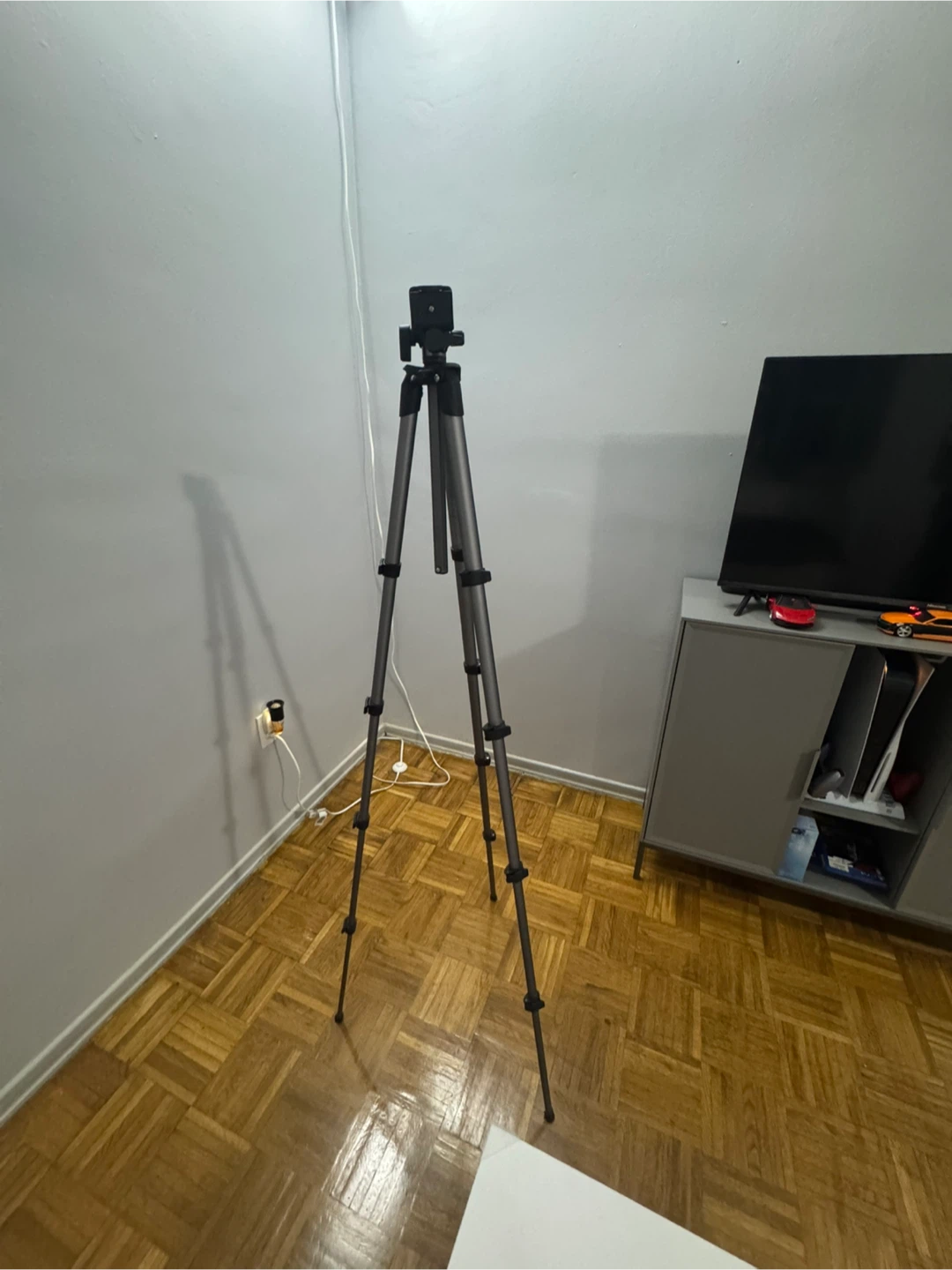 Manfrotto Tripod with Carrying Case - photo 3