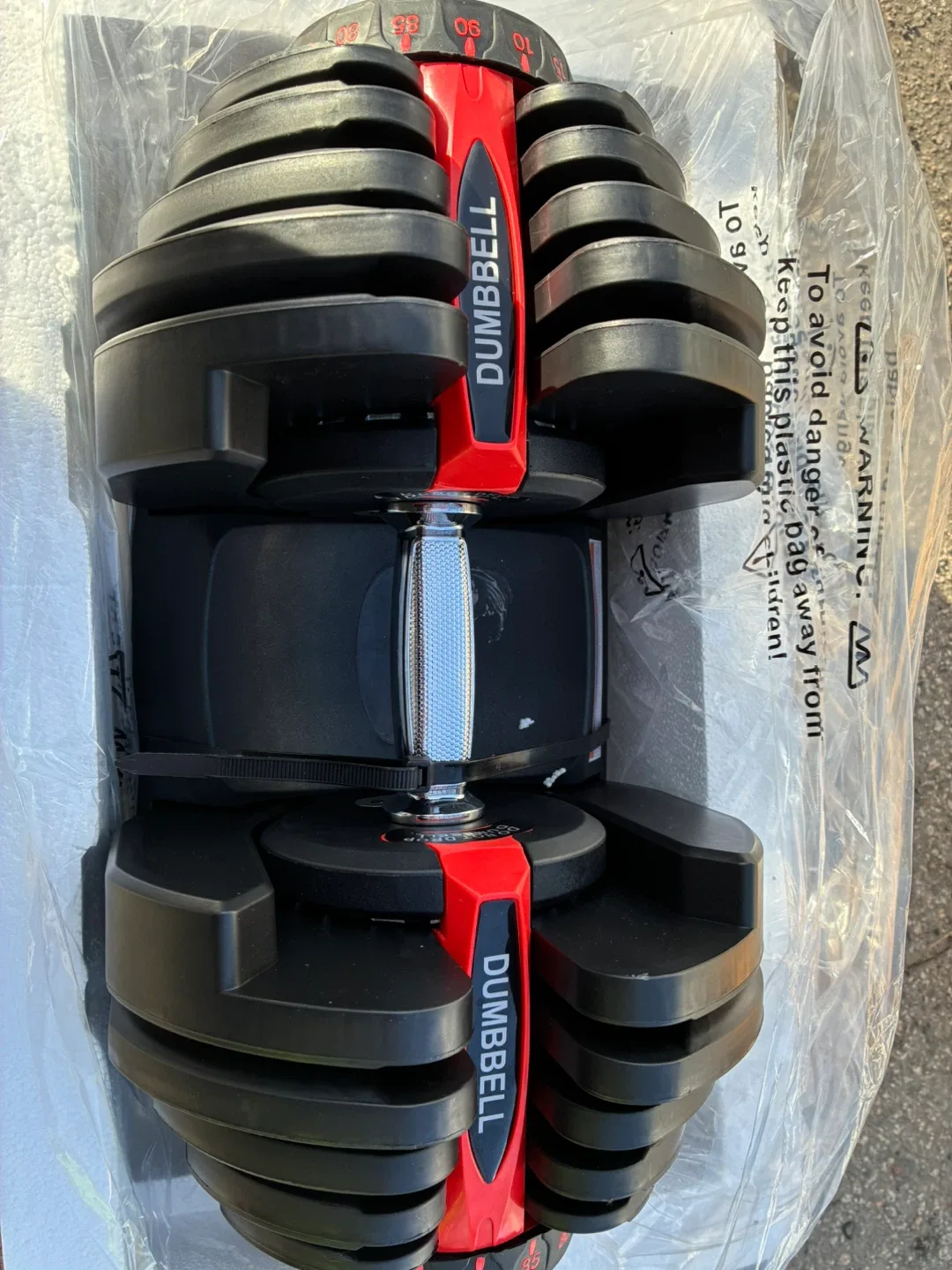 Adjustable Dumbbell - Up to 90 lbs! image indicator(2)