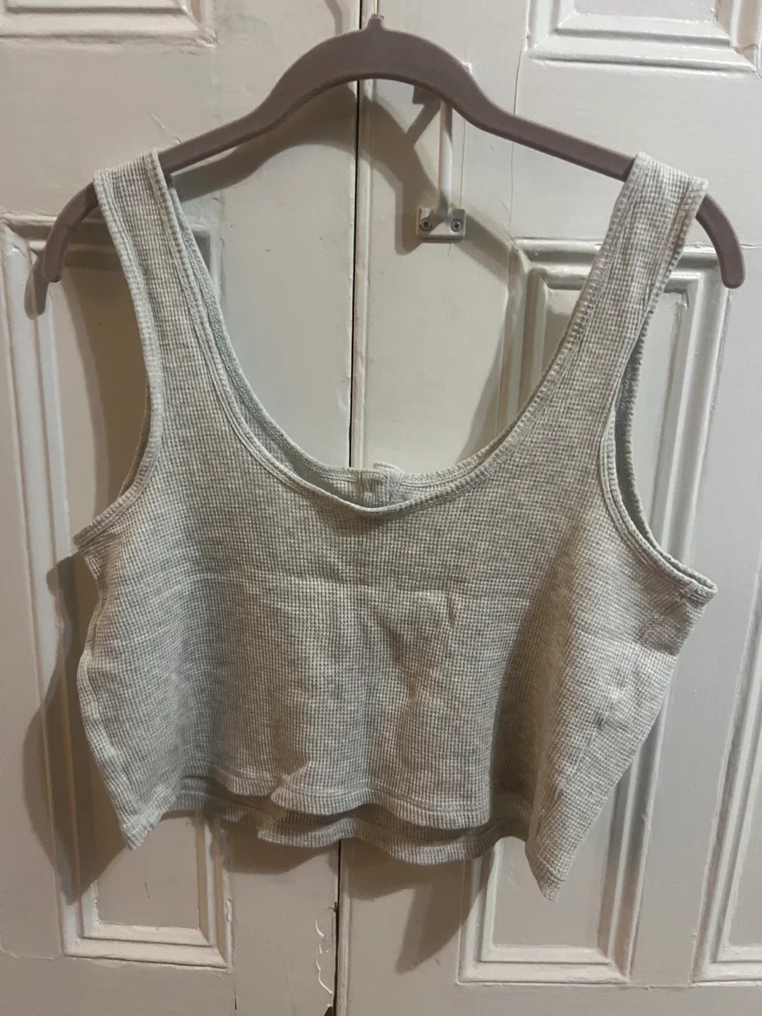 Old Navy Cropped Waffle Knit Tank Top - Size L image indicator(3)