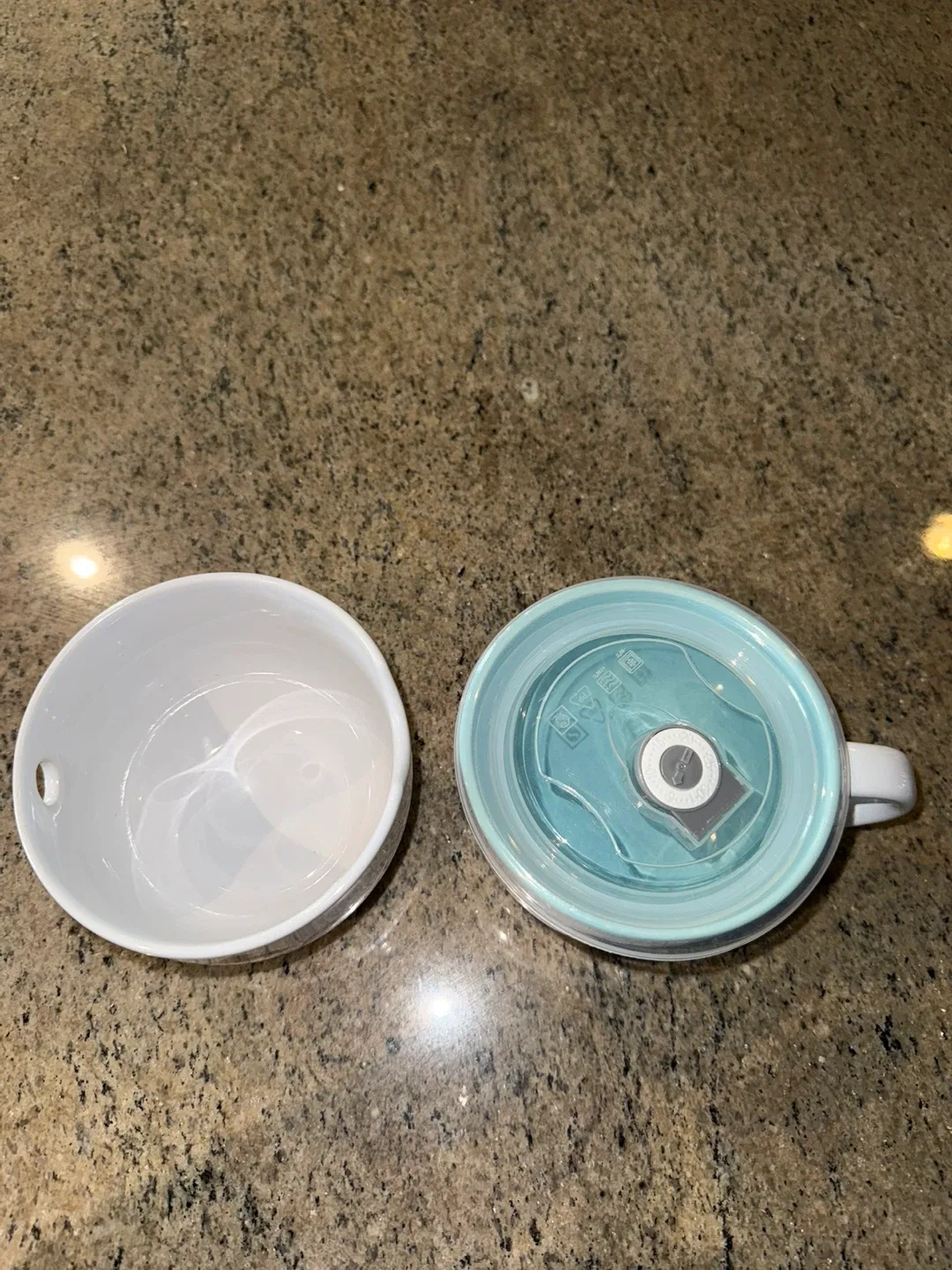 Hello Kitty & My Melody Dishes image indicator(4)