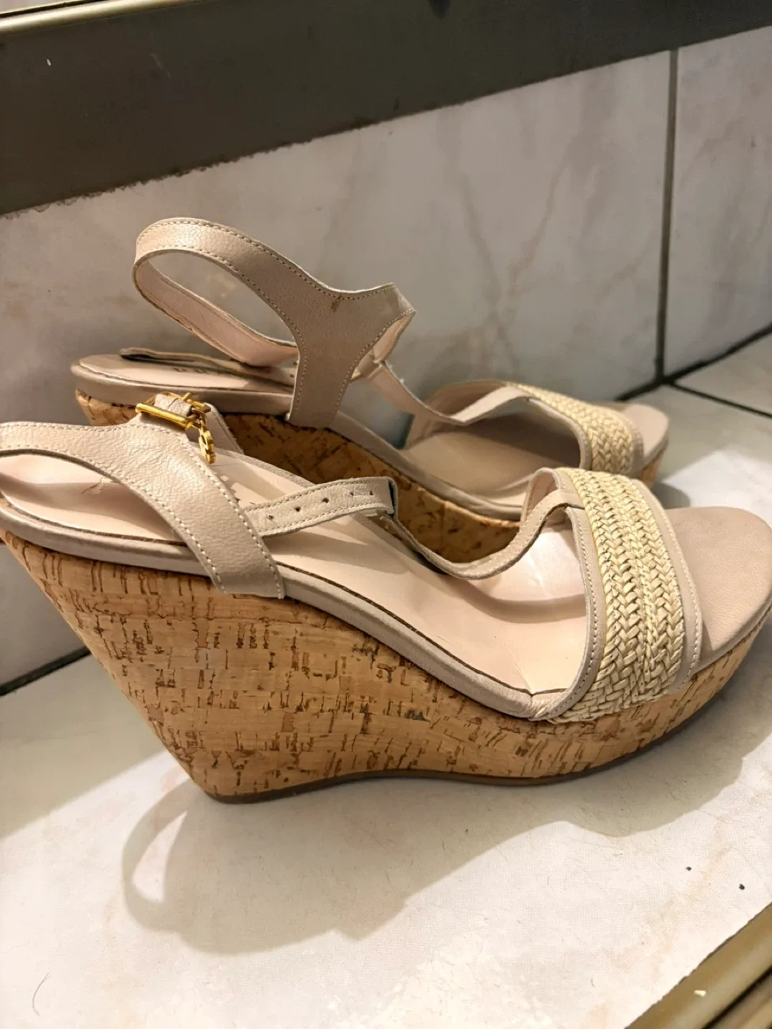 Talbots Women's Beige Wedge Sandals, Size 8.5 image indicator(2)