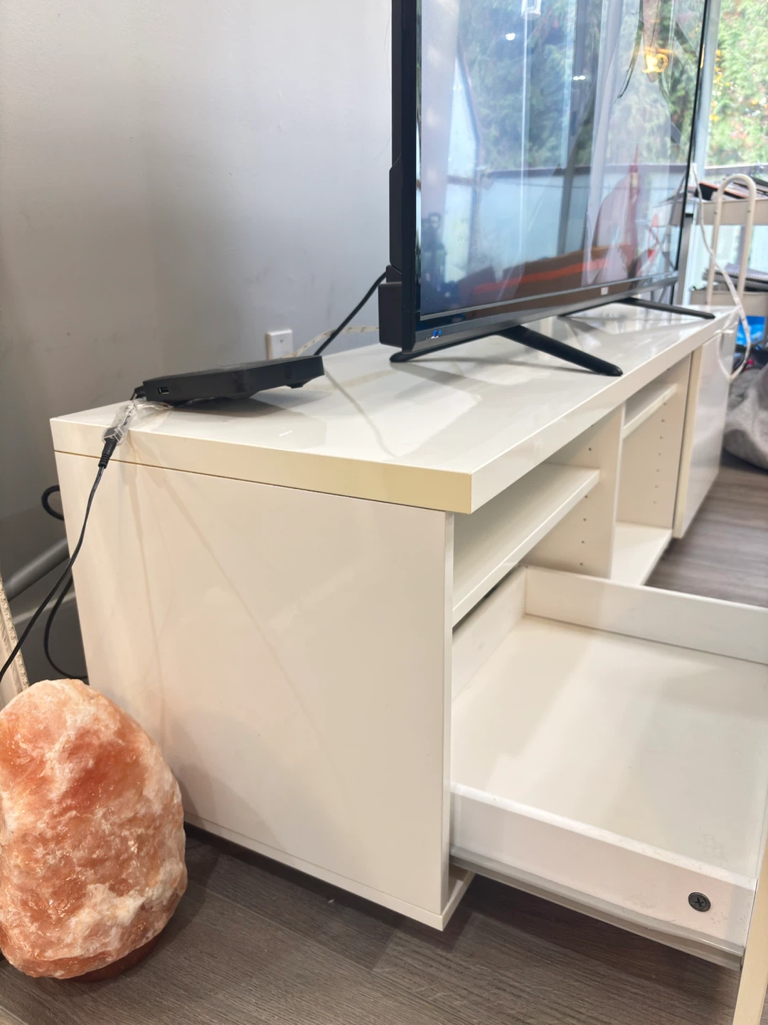 IKEA BYÅS TV Bench - High Gloss White - photo 3