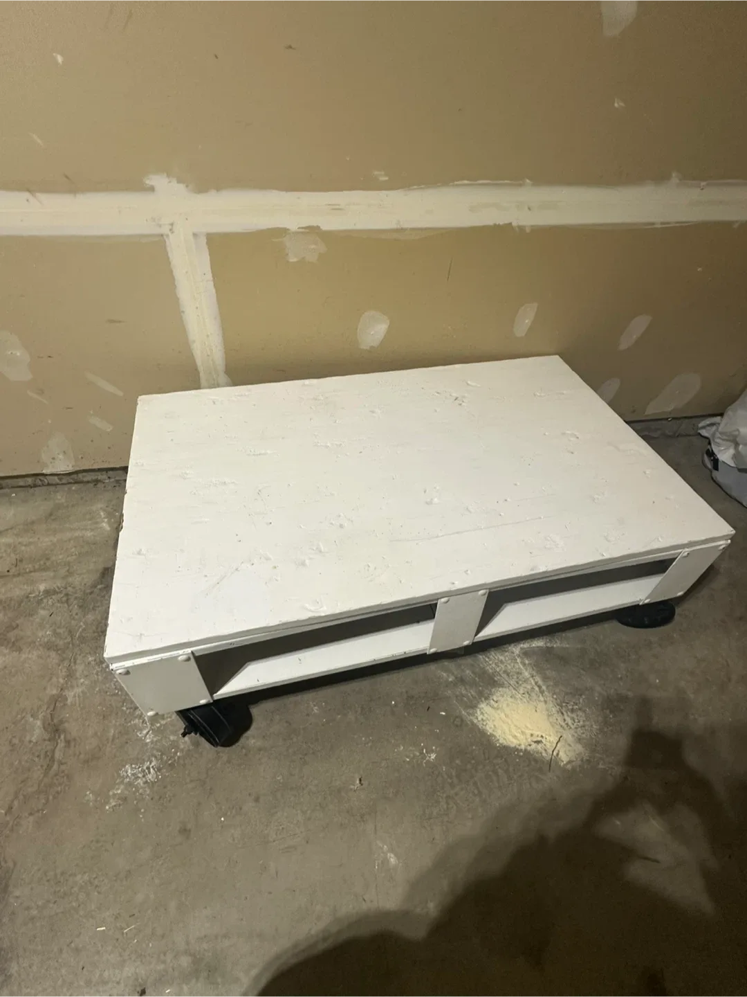 White Pallet Coffee Table with Wheels