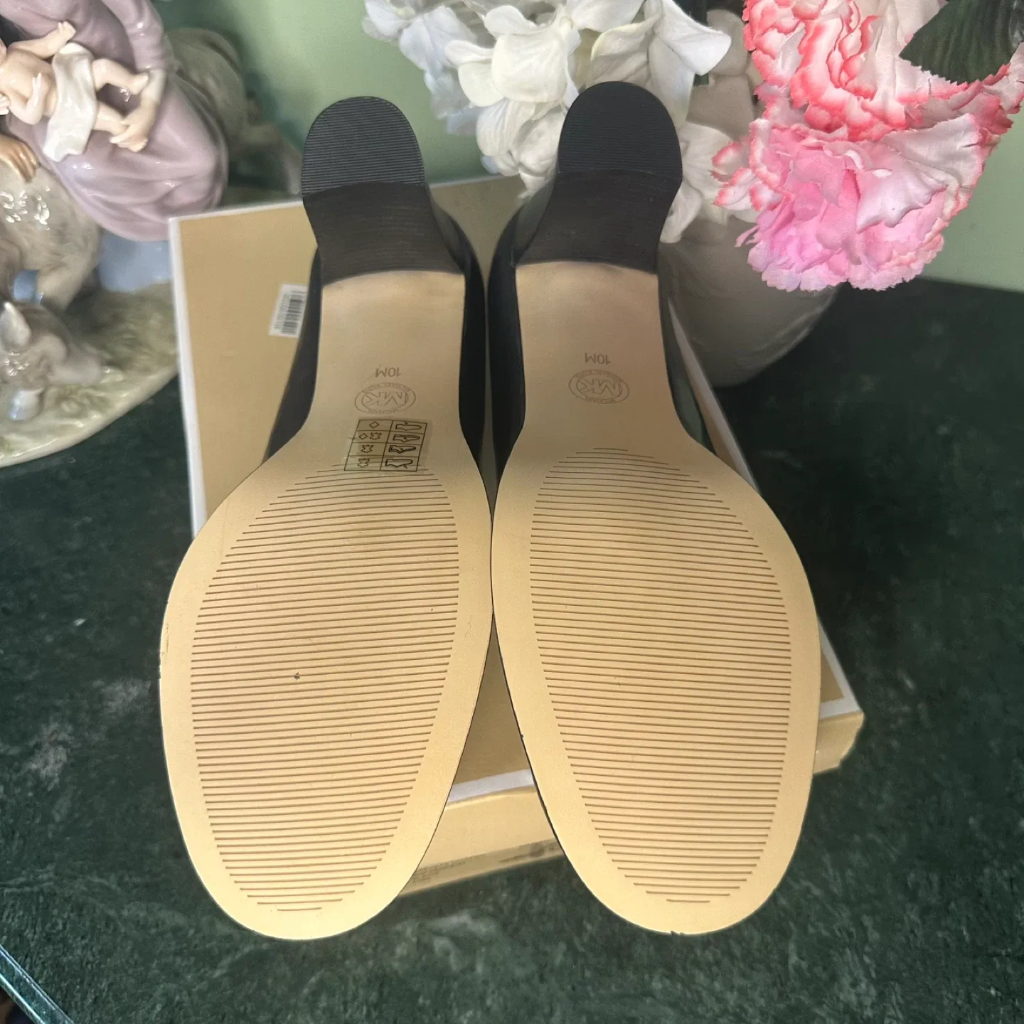 Michael Michael Kors Black Heels Size 7 image indicator(4)