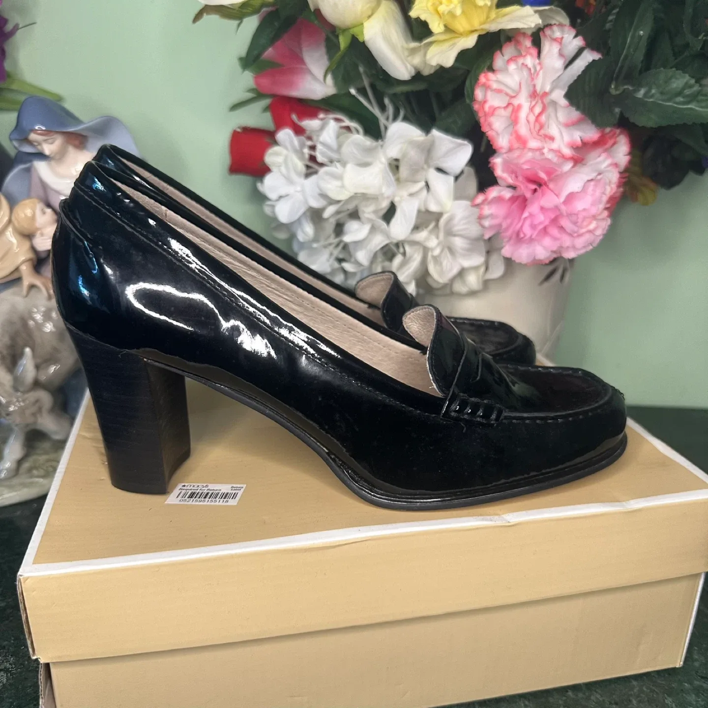 Michael Michael Kors Black Heels Size 7 image indicator(10)