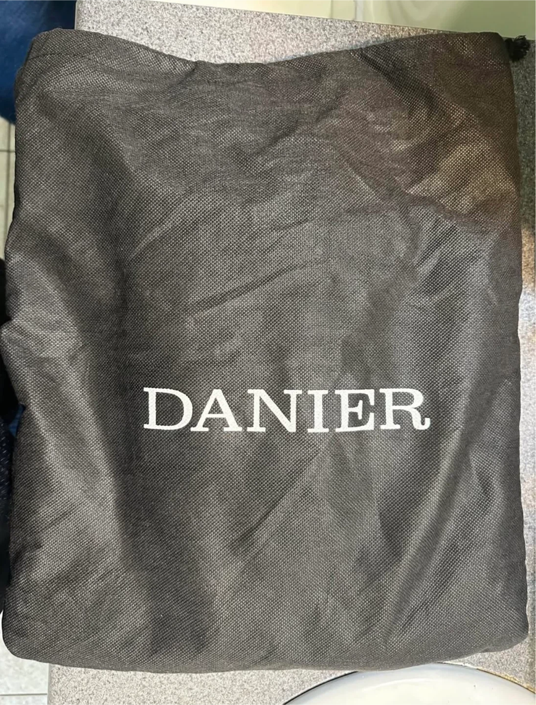 Danier Handbag genuine leather - photo 3