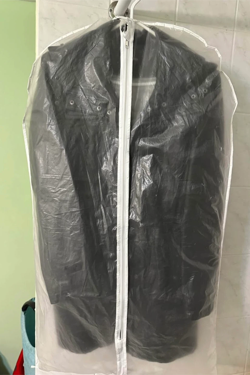 Danier Genuine Leather Jacket - photo 4