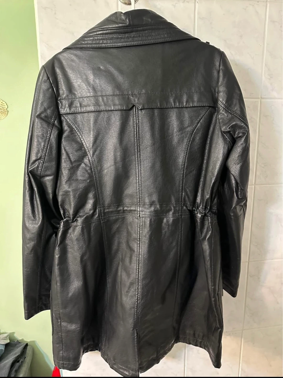Danier Genuine Leather Jacket - photo 2