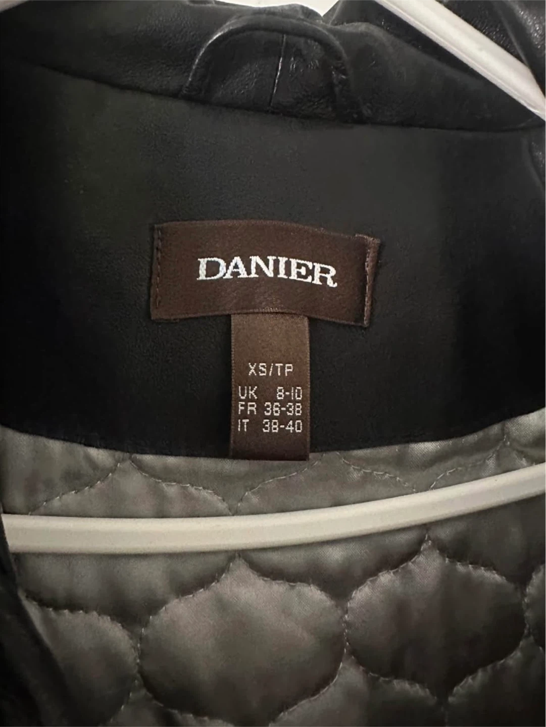Danier Genuine Leather Jacket - photo 3