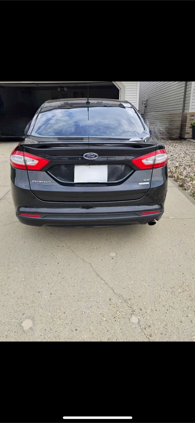 Ford Fusion SE - Black Sedan - photo 3