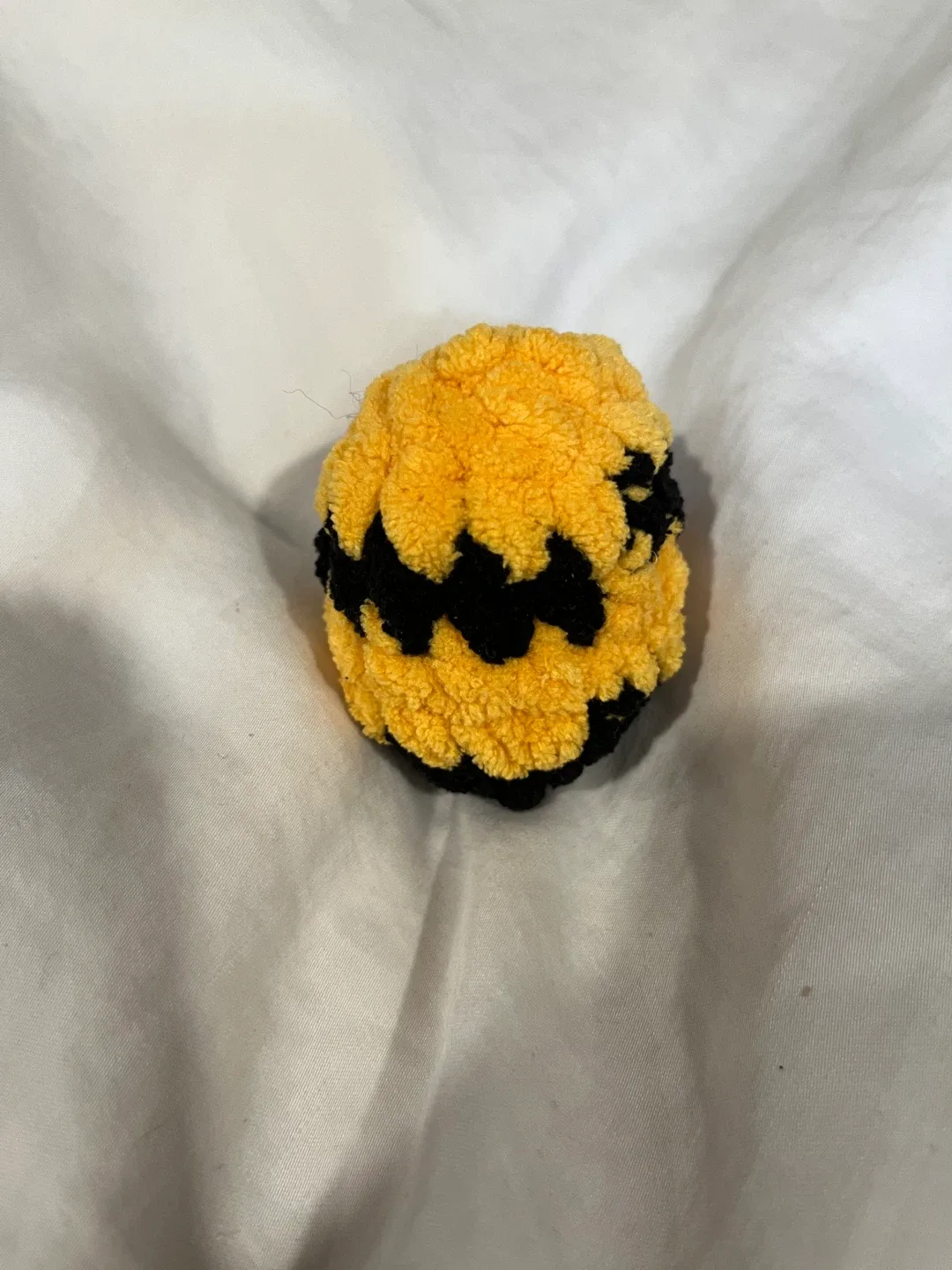 Crochet Bee Plush – Soft & Cute! image indicator(6)