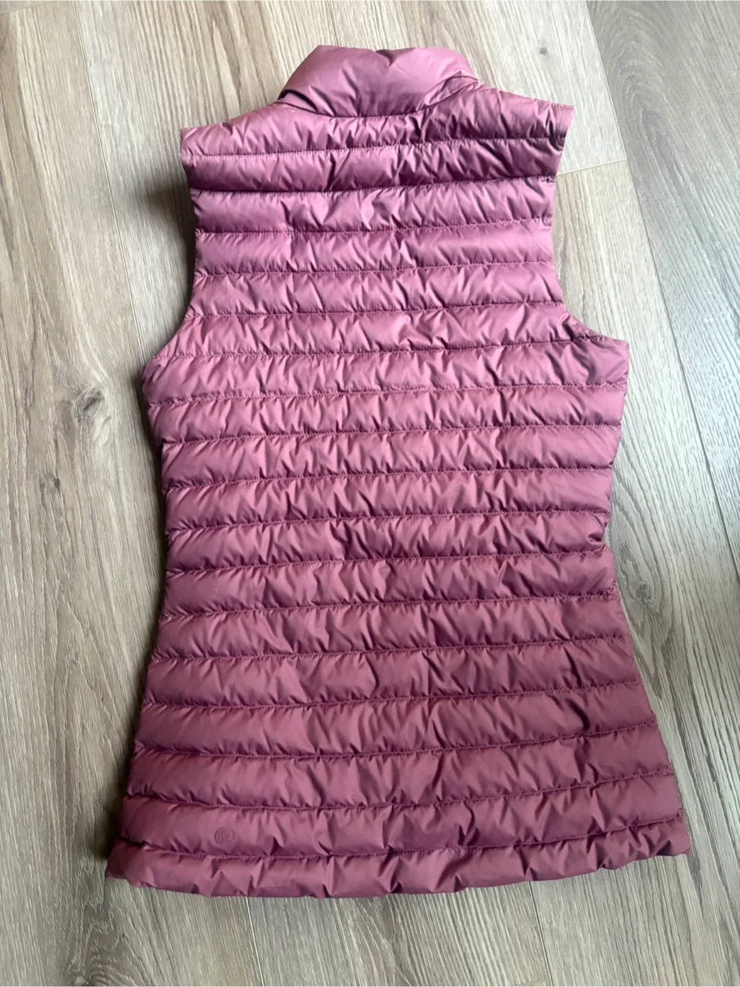 Lululemon Pack it down Vest - Size 2 image indicator(5)