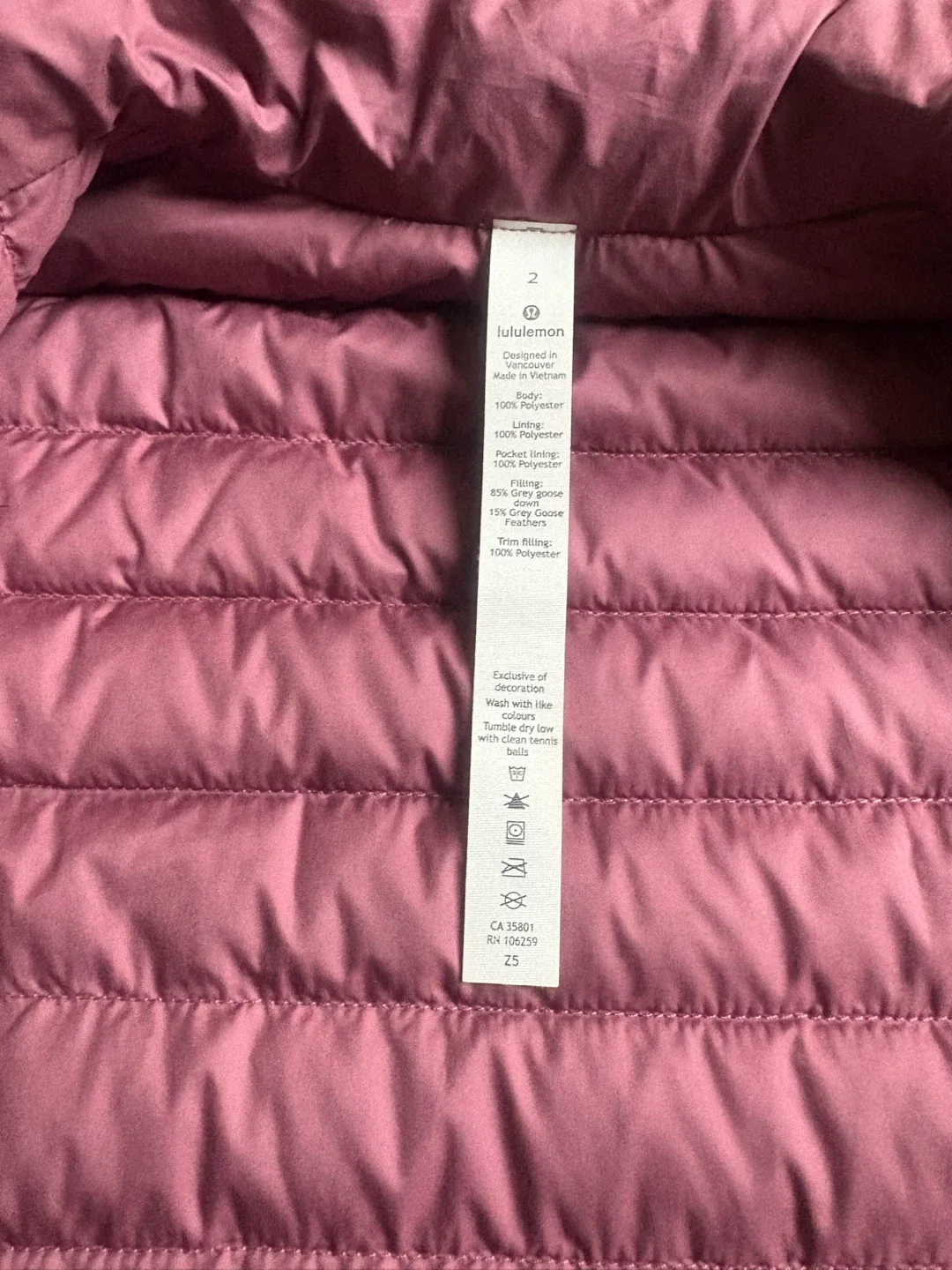 Lululemon Pack it down Vest - Size 2 image indicator(8)