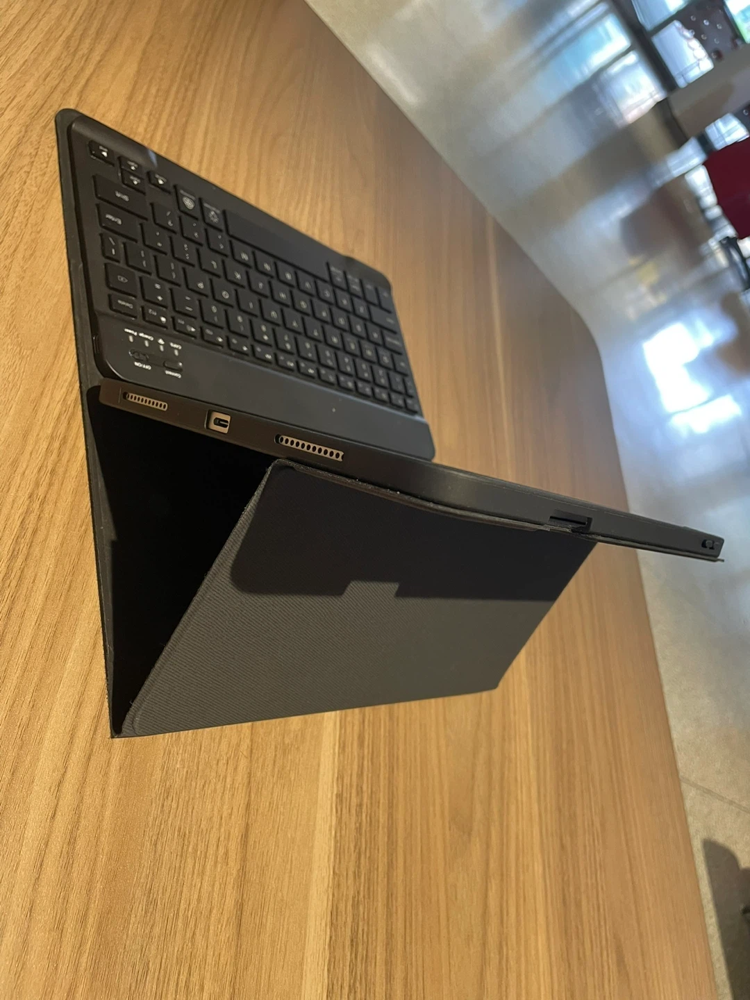 Silver Apple iPad with Keyboard - photo 5