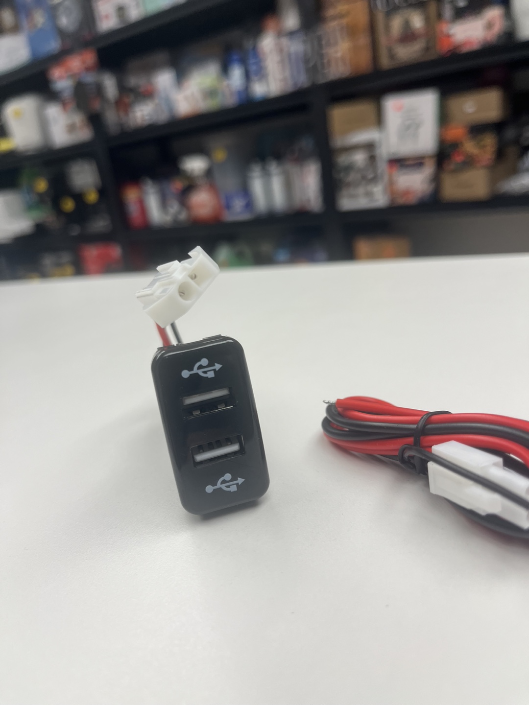 Toyota Vigo USB Charger - photo 4