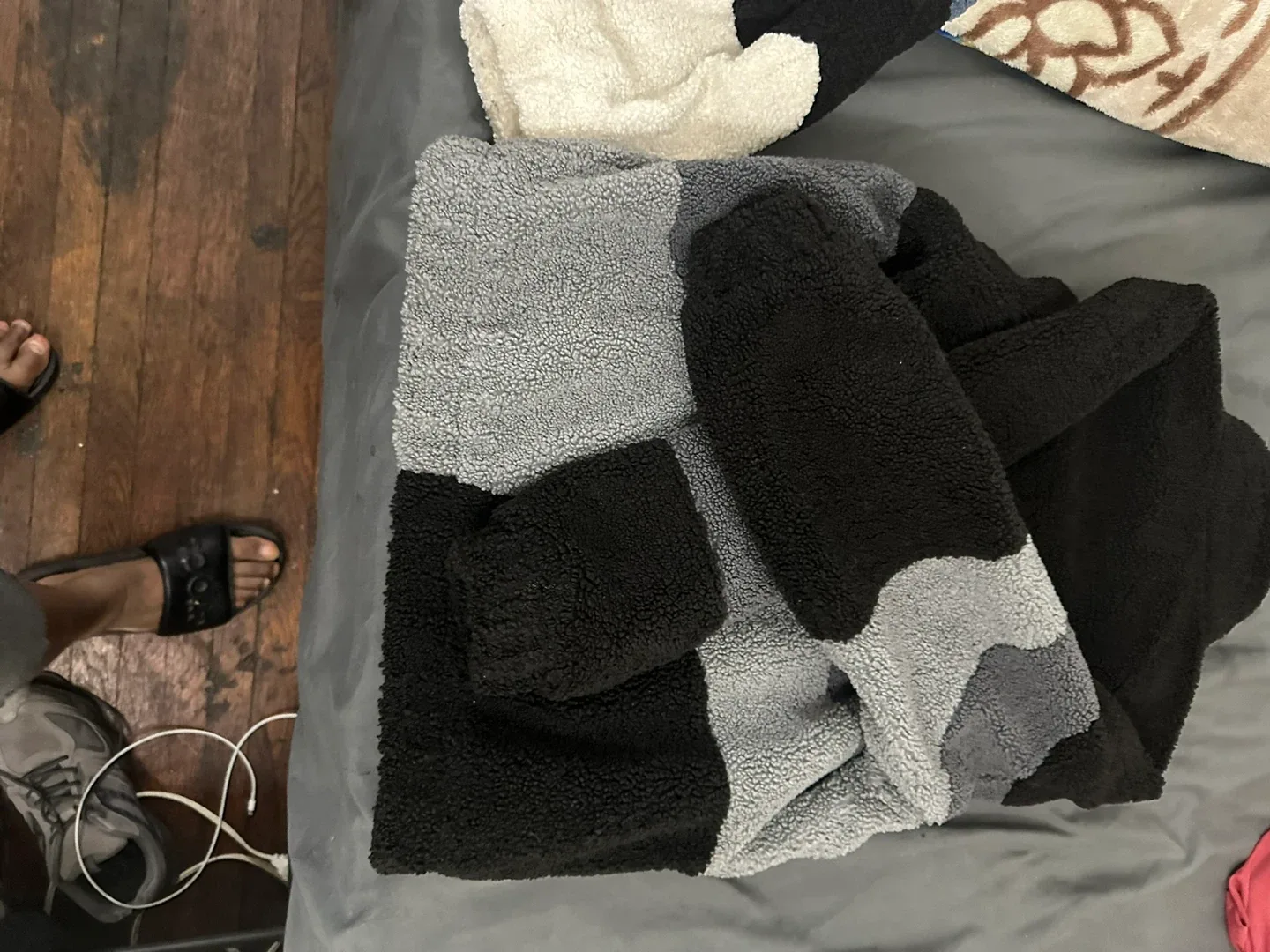 Teddy Fleece Jacket - Black & Gray thumbnail