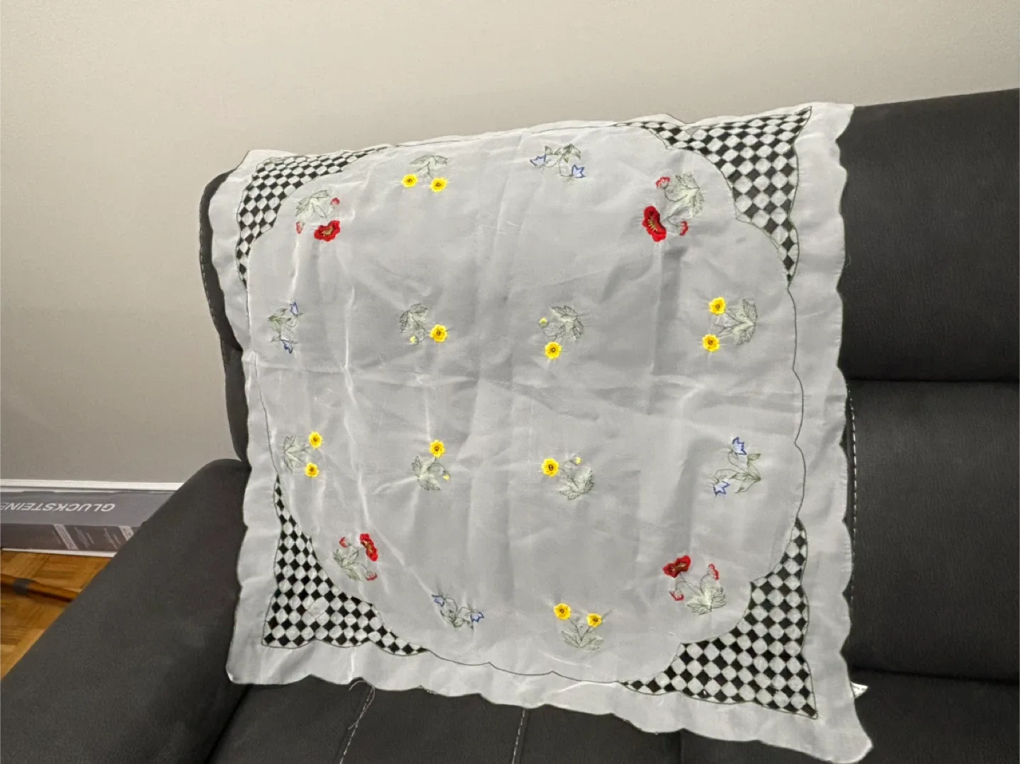 Assorted Decorative Tablecloths image indicator(3)