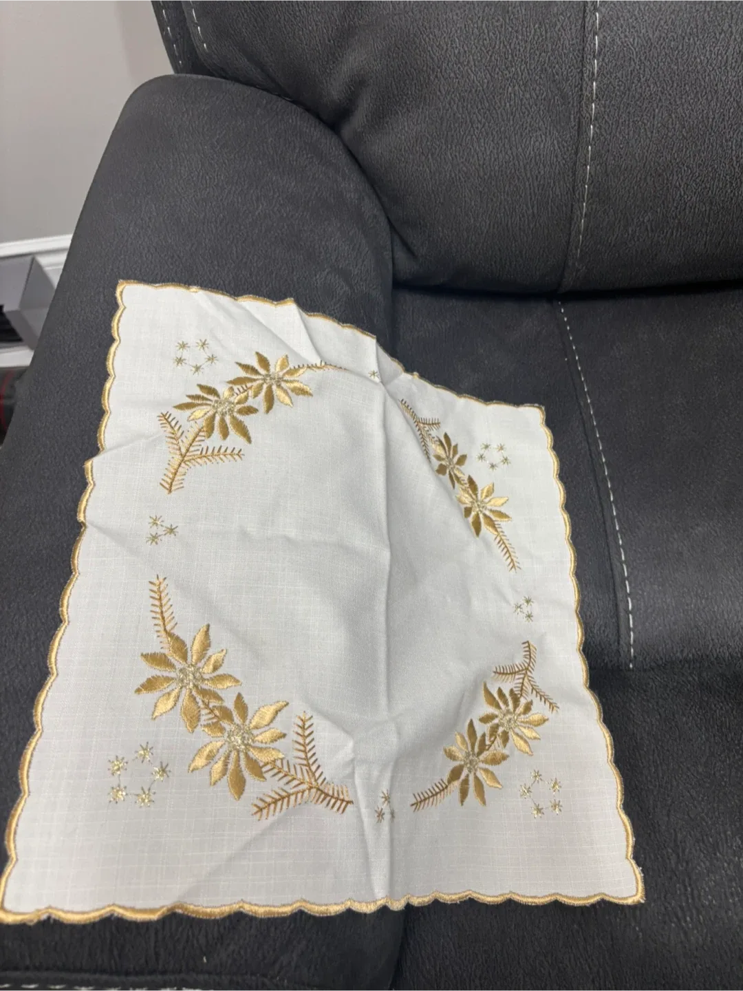 Assorted Decorative Tablecloths image indicator(9)