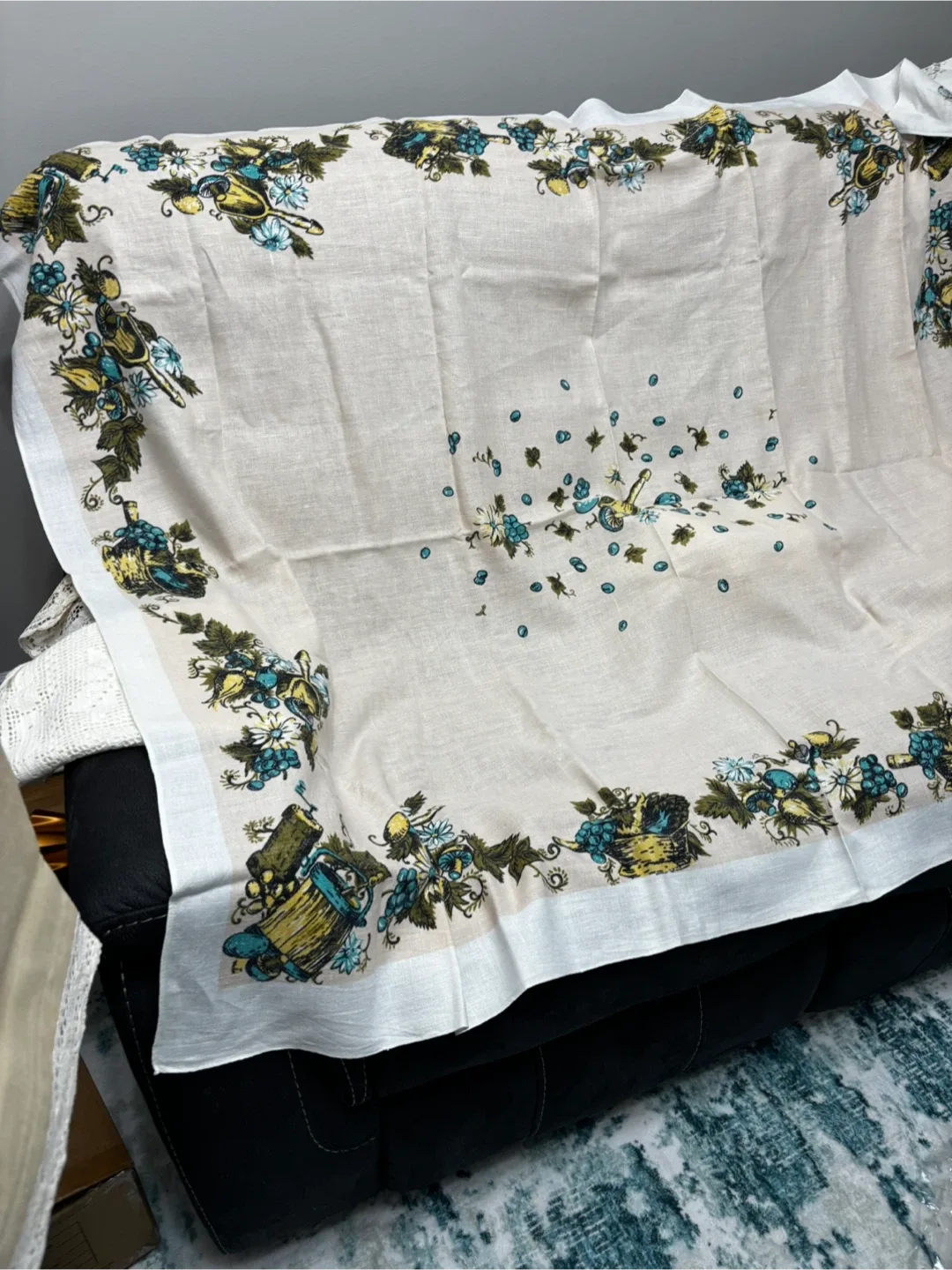 Assorted Decorative Tablecloths image indicator(10)