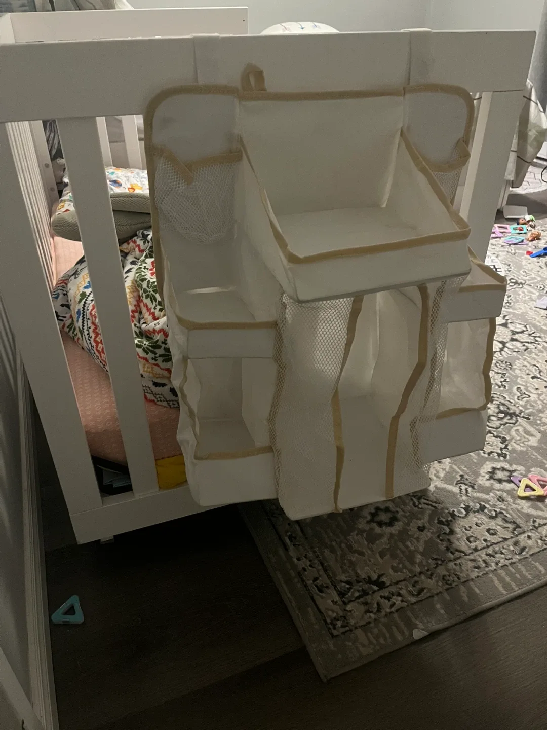 GORBUS Baby Bed Diaper Hanging Holder image indicator(3)