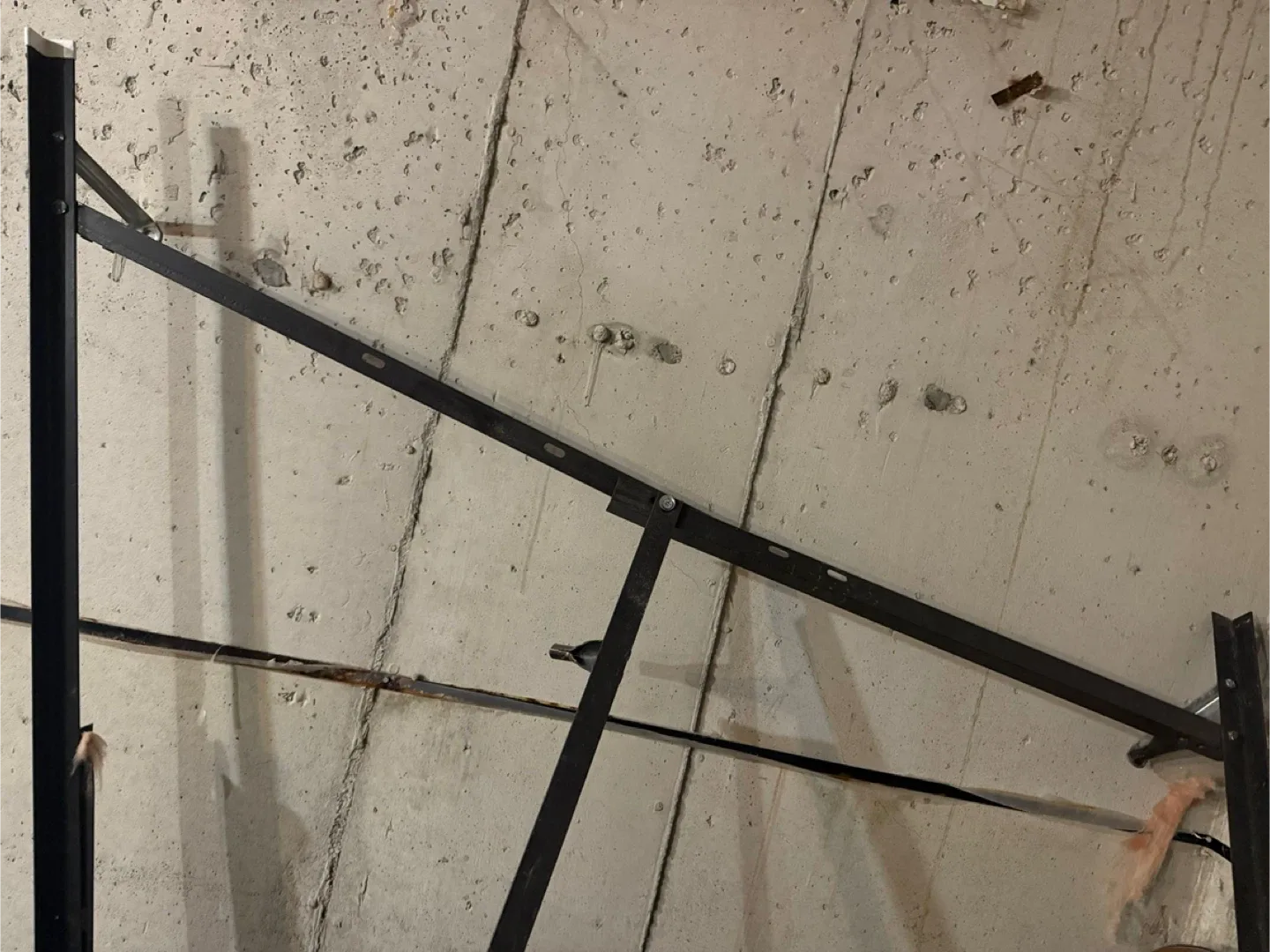 Metal double Bed Frame image indicator(2)