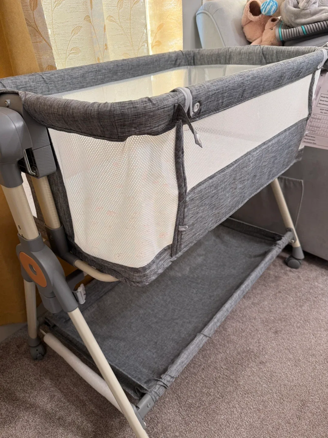 Grey Baby Bassinet image indicator(2)