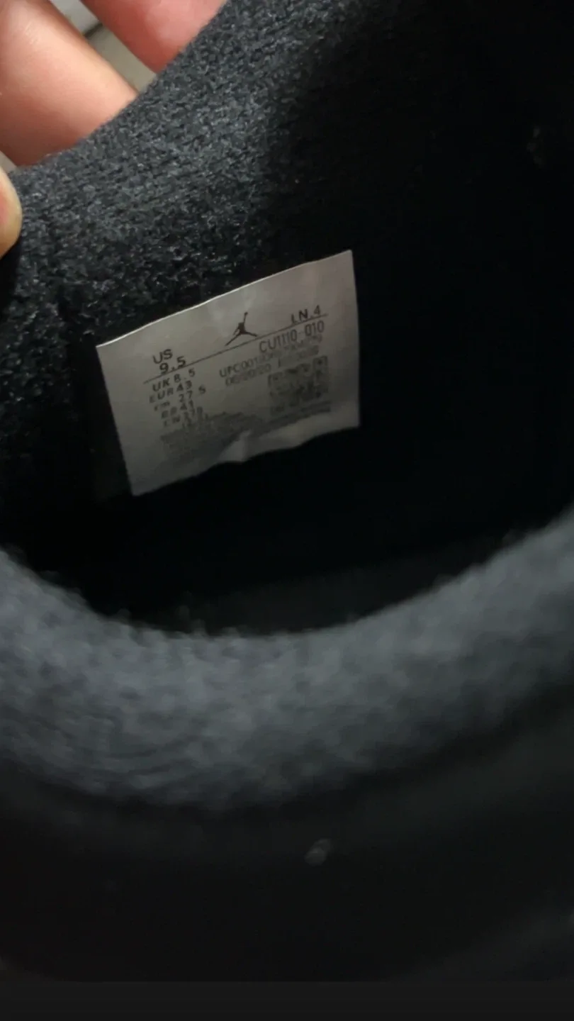 Nike Air Jordan 4 white thunder , Size 9.5 US image indicator(3)