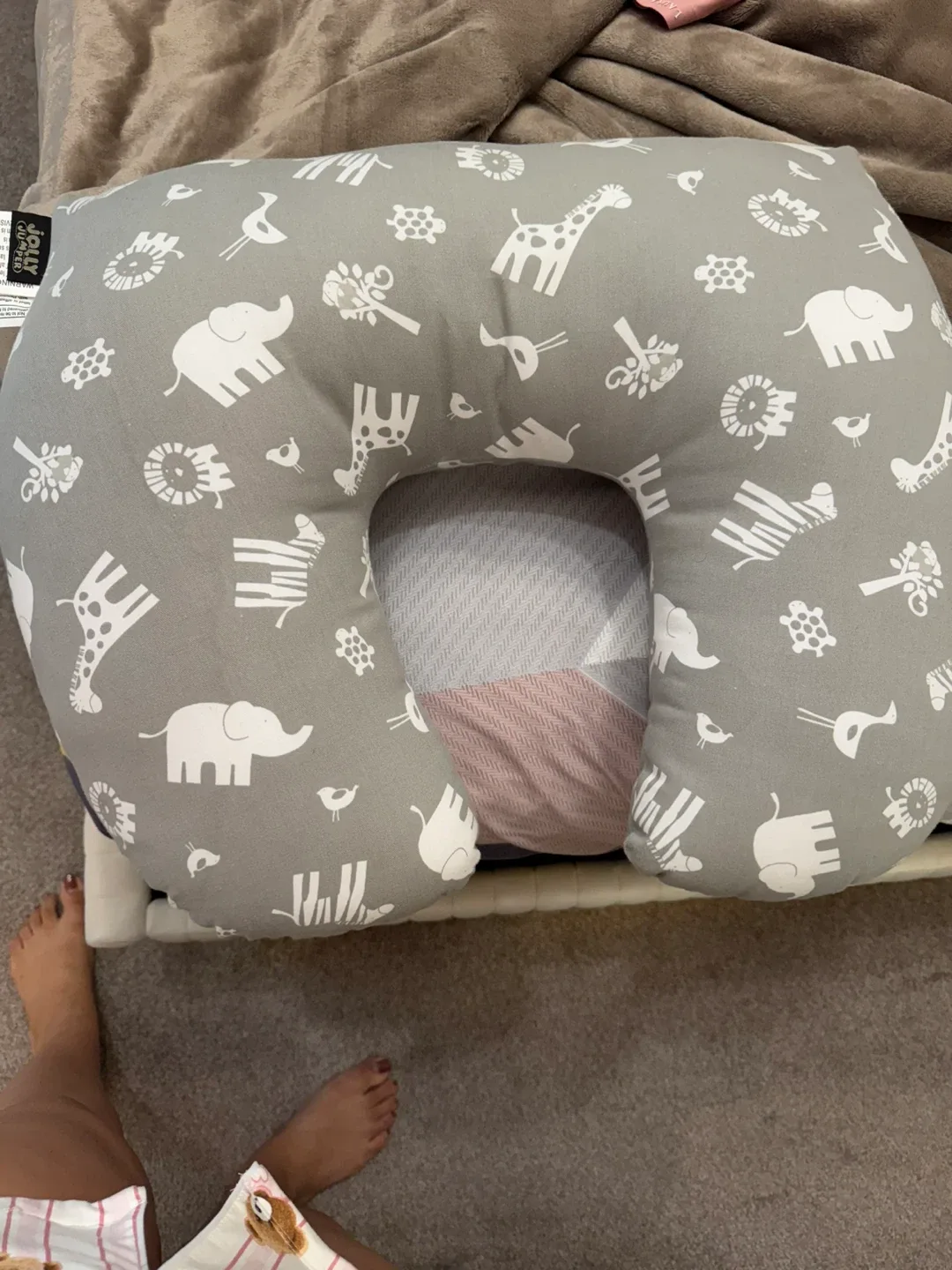 Jolly Jumper Nursing Pillow image indicator(2)