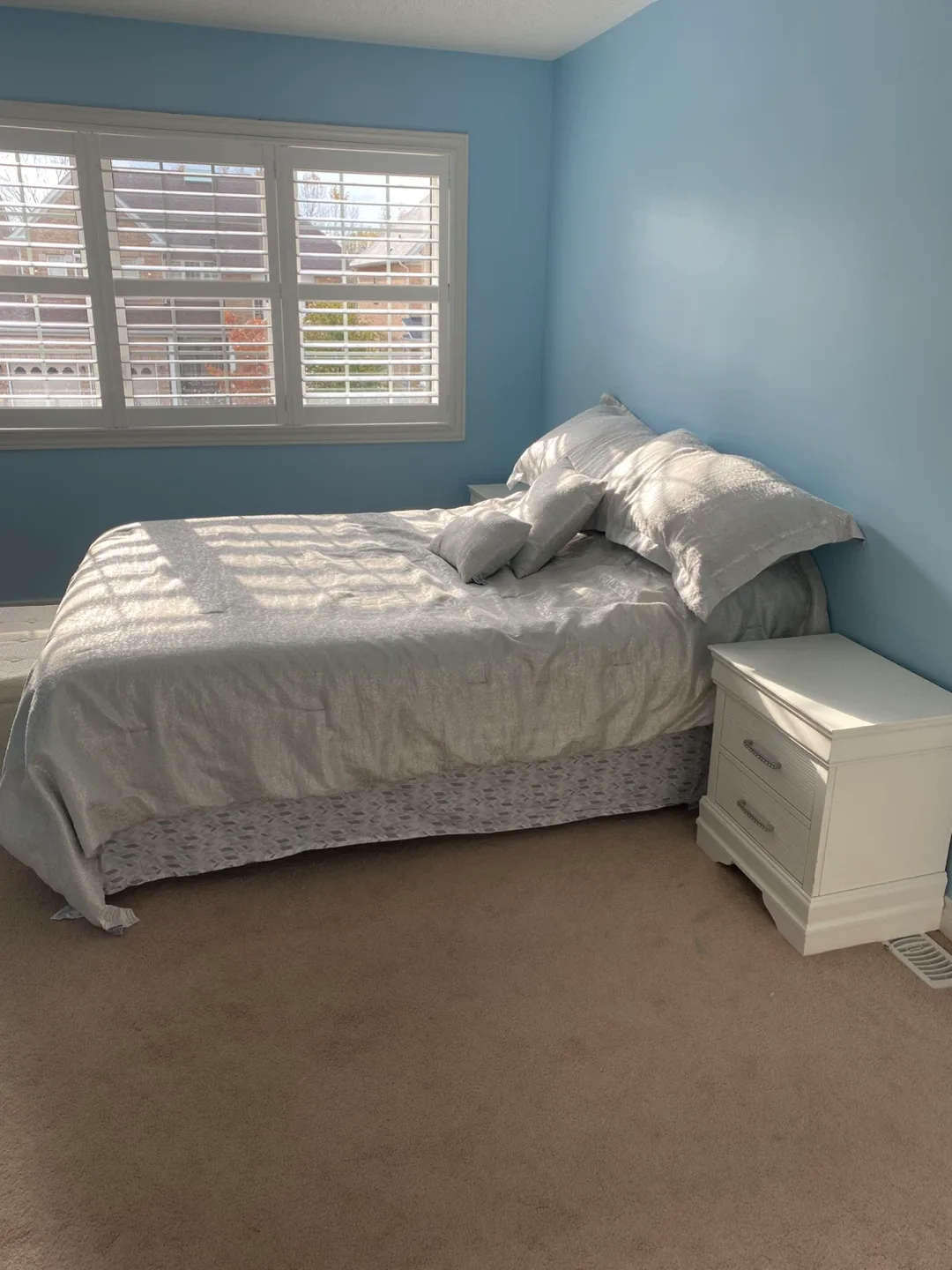 Bedroom for rent image indicator(5)