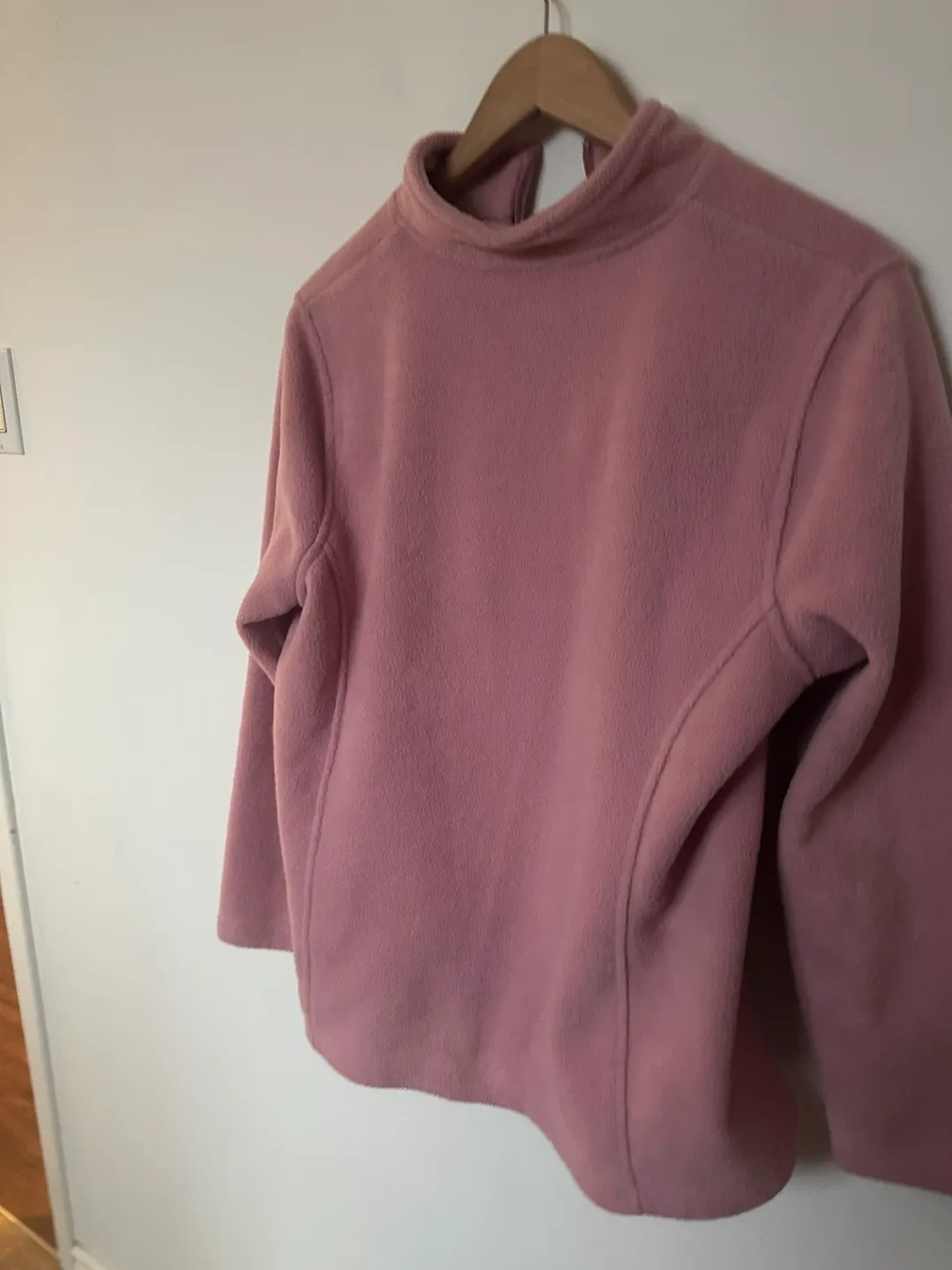 Northern Reflections Pink Floral Fleece Jacket Cozy image indicator(8)