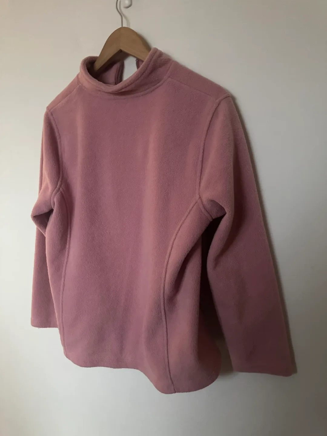 Northern Reflections Pink Floral Fleece Jacket Cozy image indicator(9)